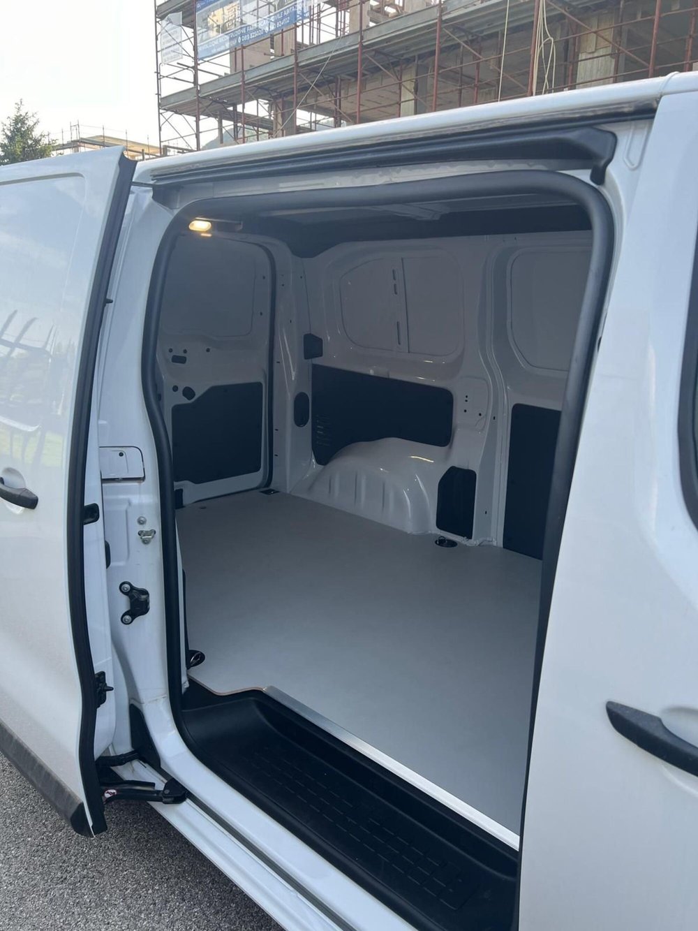 Fiat Scudo Furgone nuova a Salerno (4)