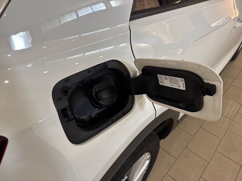 Volkswagen T-Roc usata a Prato (17)
