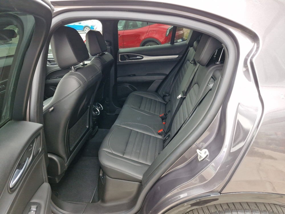 Alfa Romeo Stelvio usata a Cosenza (19)