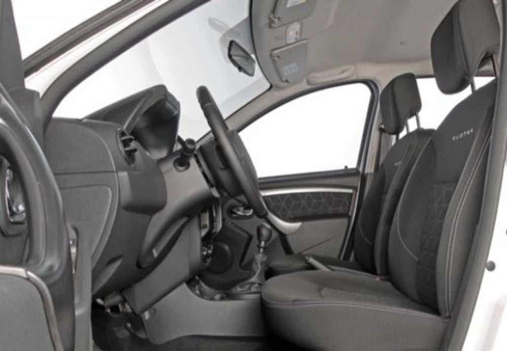 Dacia Duster usata a Cosenza (17)