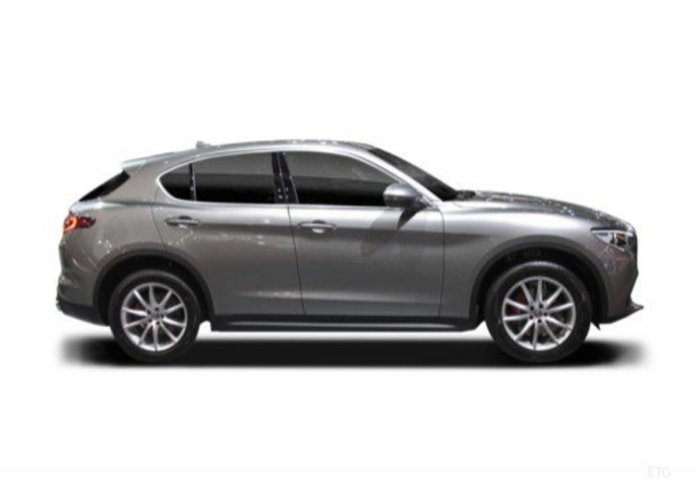 Alfa Romeo Stelvio usata a Cosenza (15)