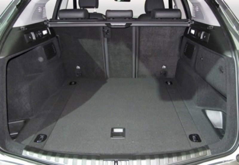 Alfa Romeo Stelvio usata a Cosenza (17)