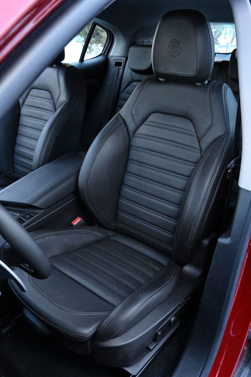 Alfa Romeo Stelvio usata a Cosenza (7)