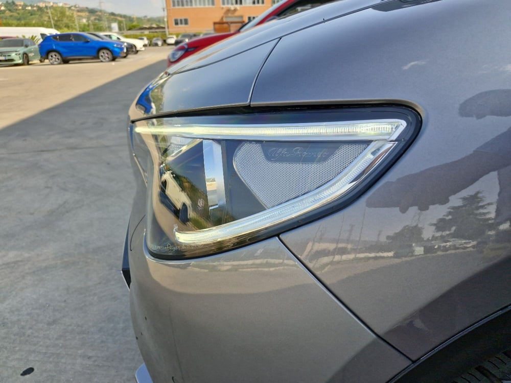Alfa Romeo Stelvio usata a Cosenza (12)