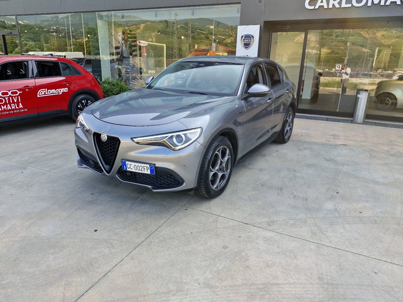 Alfa Romeo Stelvio usata a Cosenza (8)