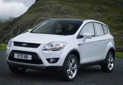 Ford Kuga 2.0 TDCi 140 CV 2WD DPF del 2010 usata a Rende