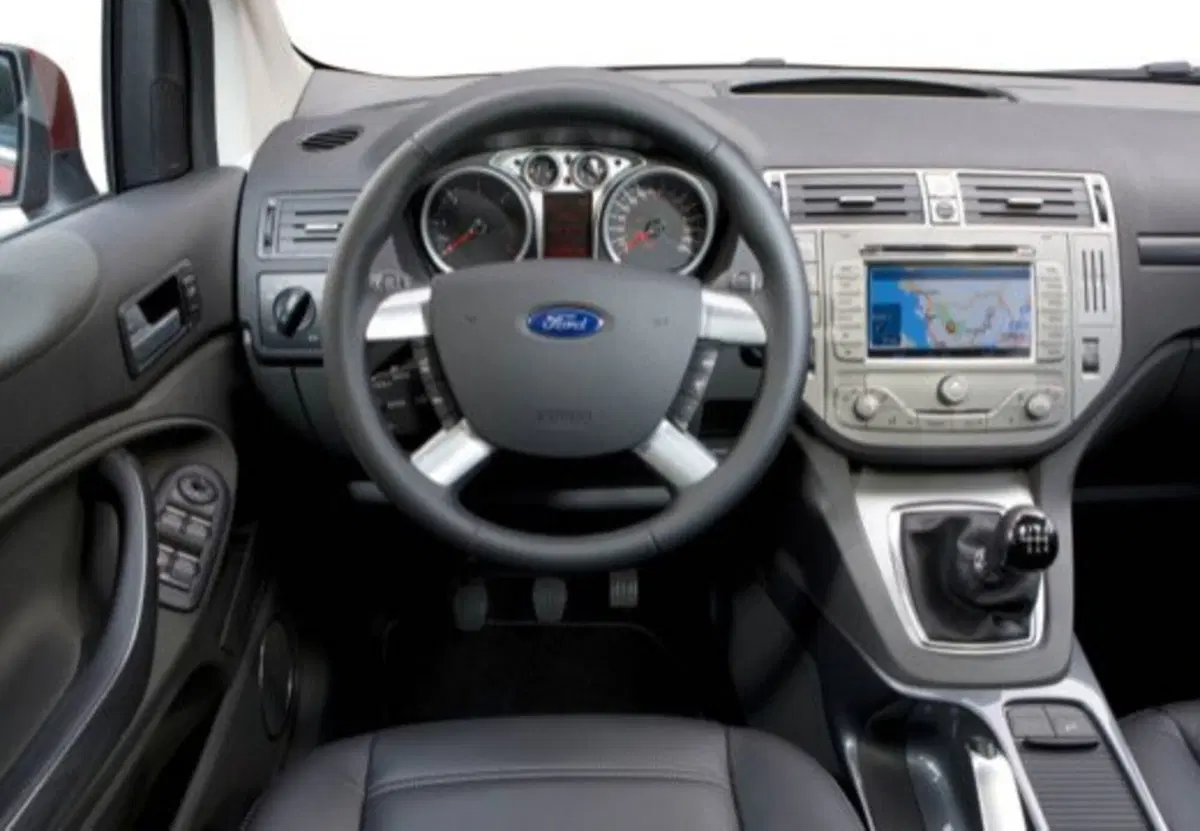 Ford Kuga usata a Cosenza (20)