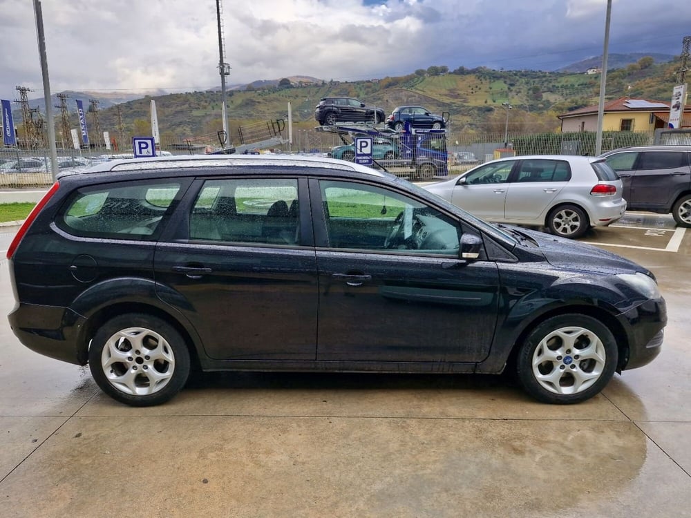 Ford Focus Station Wagon usata a Cosenza (7)