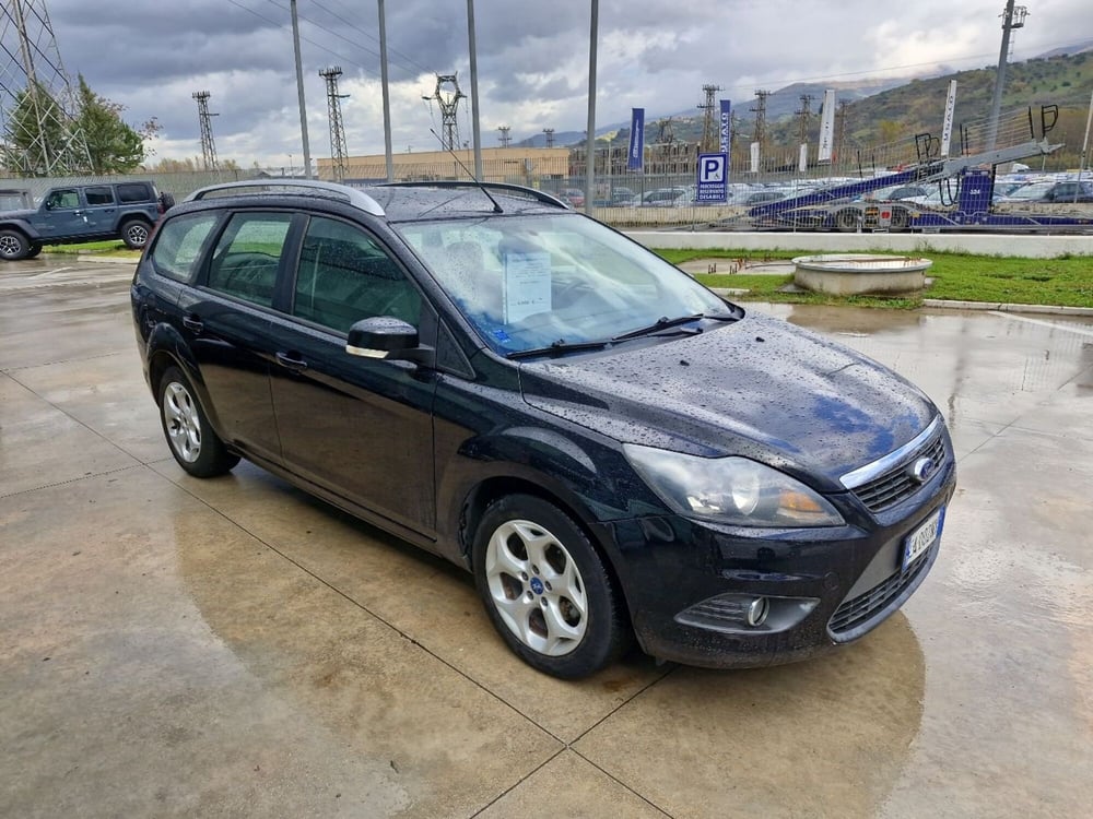 Ford Focus Station Wagon usata a Cosenza (8)