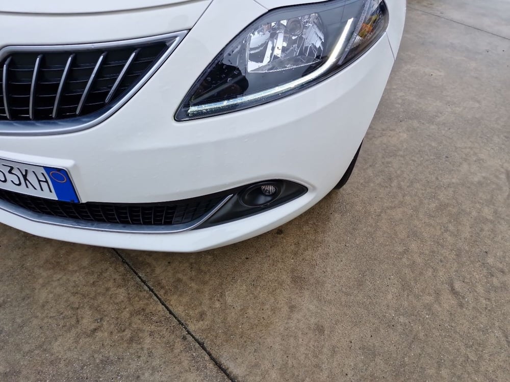 Lancia Ypsilon usata a Cosenza (16)