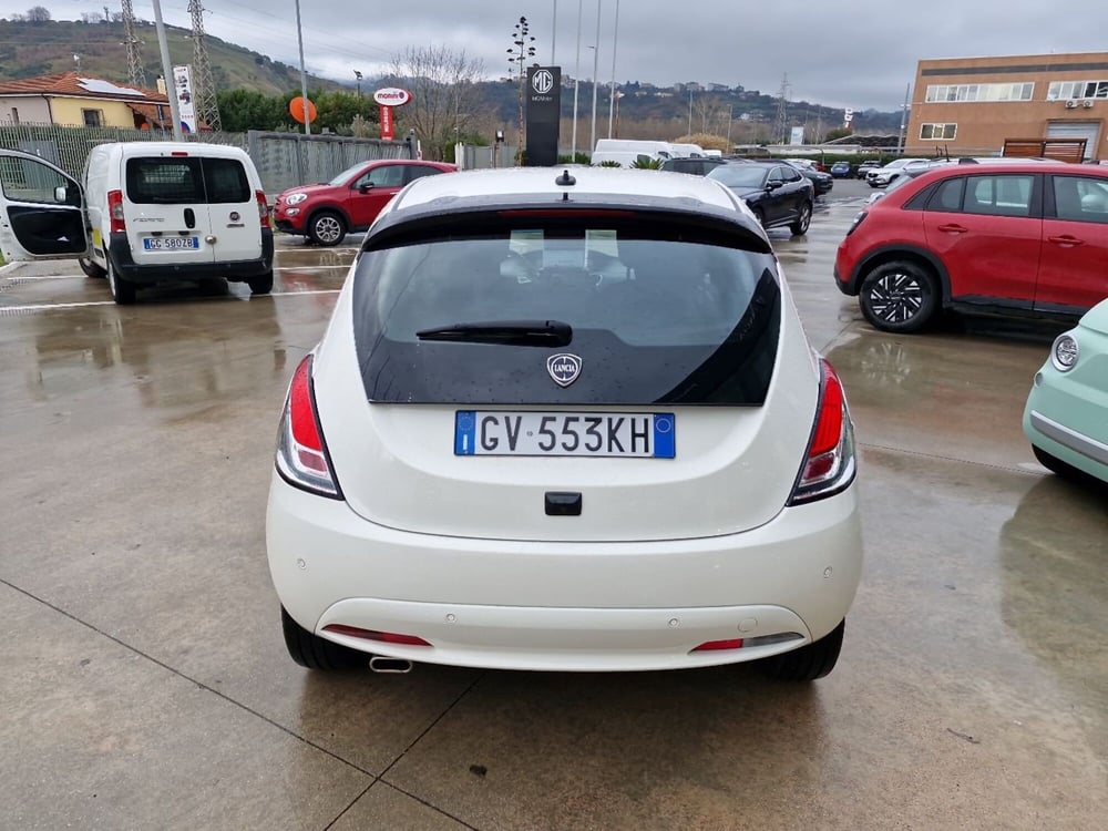 Lancia Ypsilon usata a Cosenza (4)