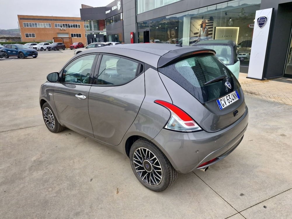 Lancia Ypsilon usata a Cosenza (3)