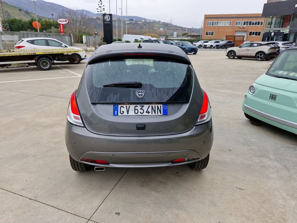 Lancia Ypsilon usata a Cosenza (4)