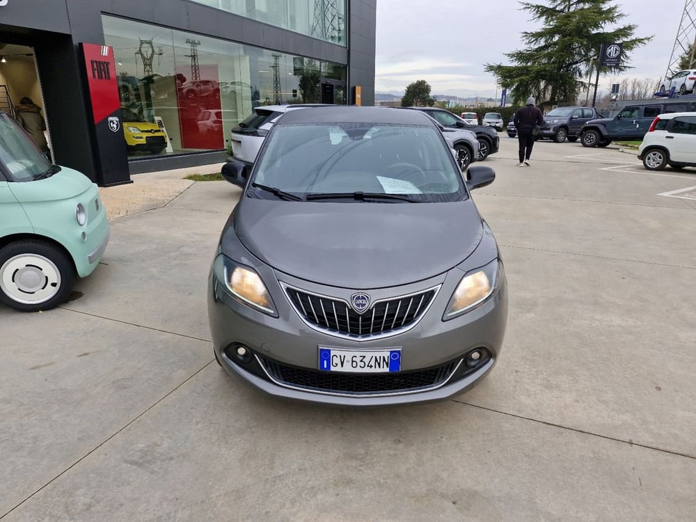 Lancia Ypsilon usata a Cosenza (5)