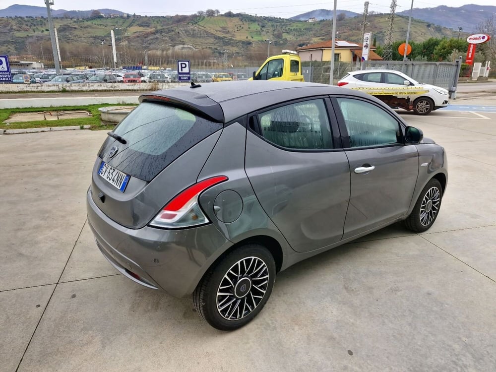 Lancia Ypsilon usata a Cosenza (6)