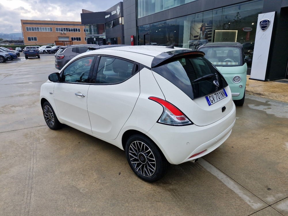 Lancia Ypsilon usata a Cosenza (3)