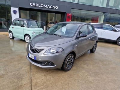 Lancia Ypsilon 1.0 FireFly 5 porte S&amp;S Hybrid Ecochic A. Ferretti del 2024 usata a Rende