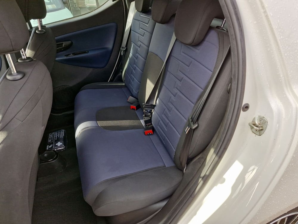 Lancia Ypsilon usata a Cosenza (19)