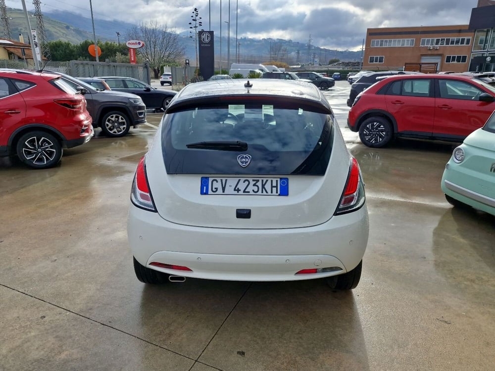 Lancia Ypsilon usata a Cosenza (4)