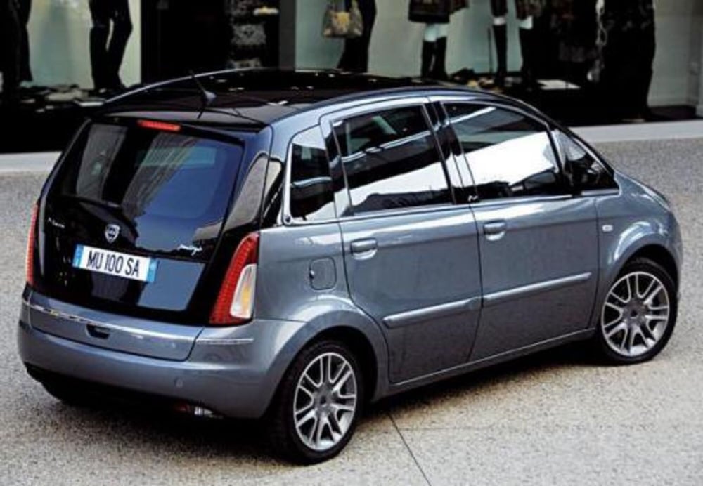 Lancia Musa usata a Cosenza (18)