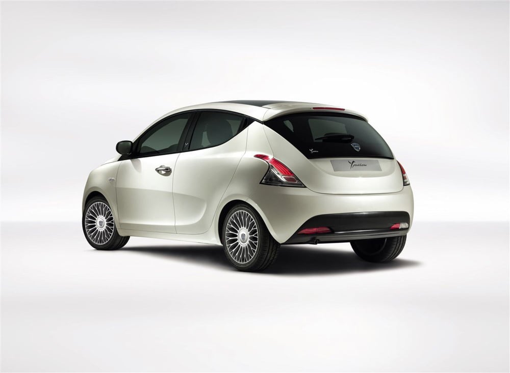 Lancia Ypsilon usata a Cosenza (2)