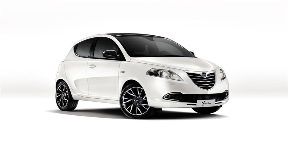 Lancia Ypsilon usata a Cosenza (3)