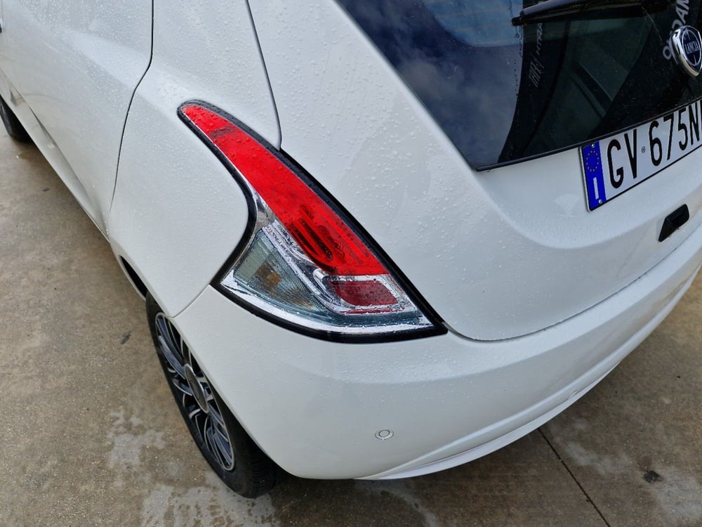 Lancia Ypsilon usata a Cosenza (10)