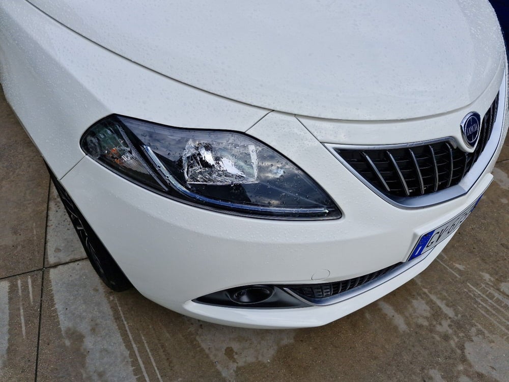 Lancia Ypsilon usata a Cosenza (9)