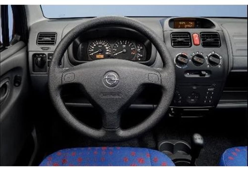 Opel Agila usata a Cosenza (17)