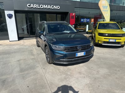 Volkswagen Tiguan 1.5 TSI 150 CV ACT Life del 2022 usata a Rende