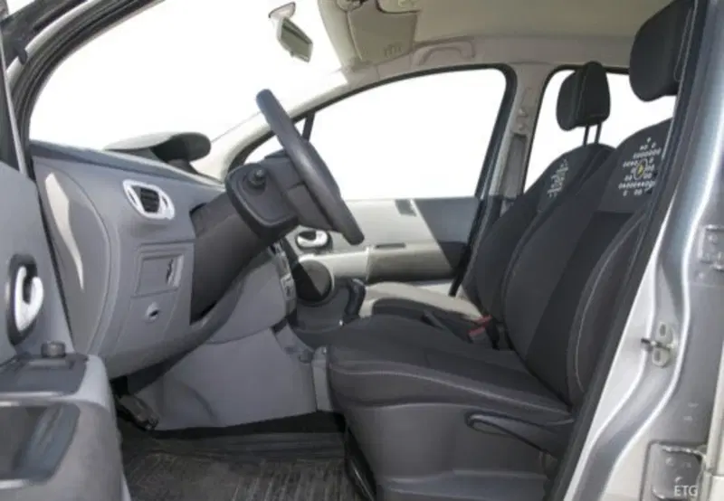 Renault Modus usata a Cosenza (16)