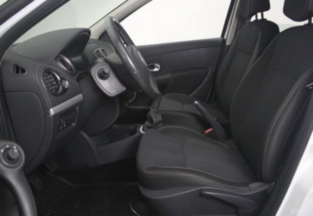 Renault Clio usata a Cosenza (13)