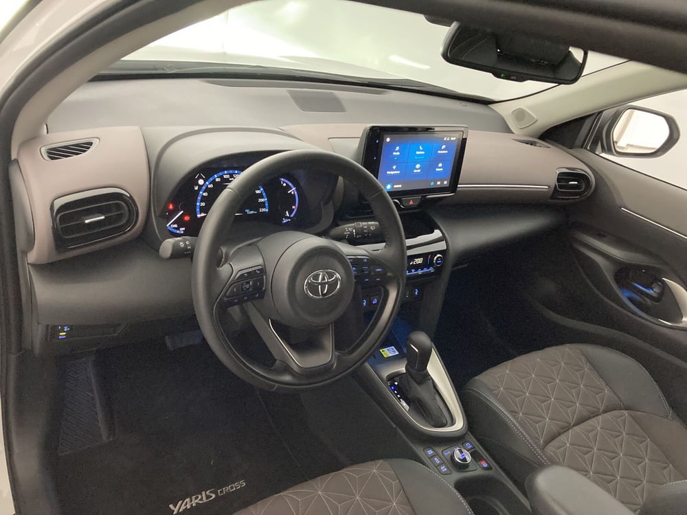 Toyota Yaris Cross usata a Barletta-Andria-Trani (11)
