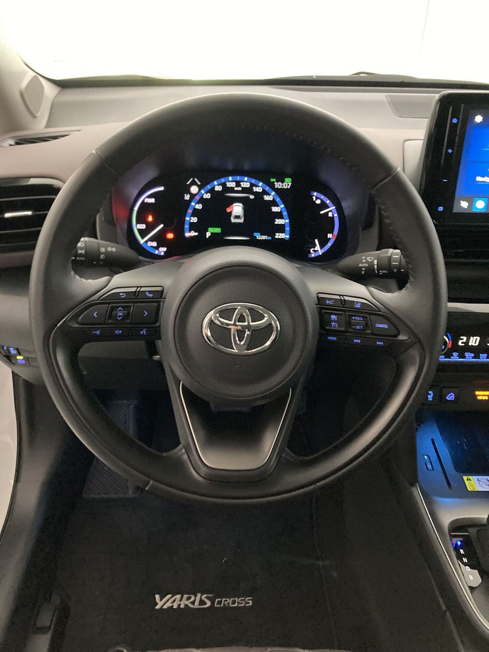 Toyota Yaris Cross usata a Barletta-Andria-Trani (12)
