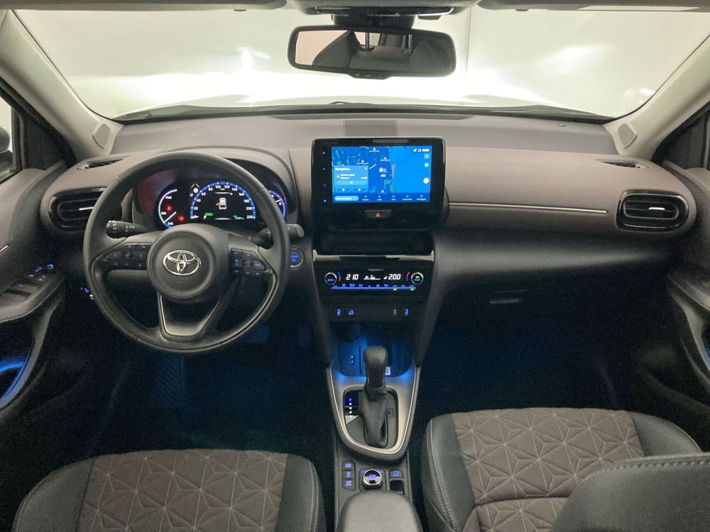 Toyota Yaris Cross usata a Barletta-Andria-Trani (16)