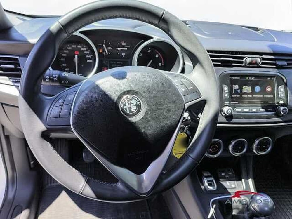 Alfa Romeo Giulietta usata a Perugia (15)