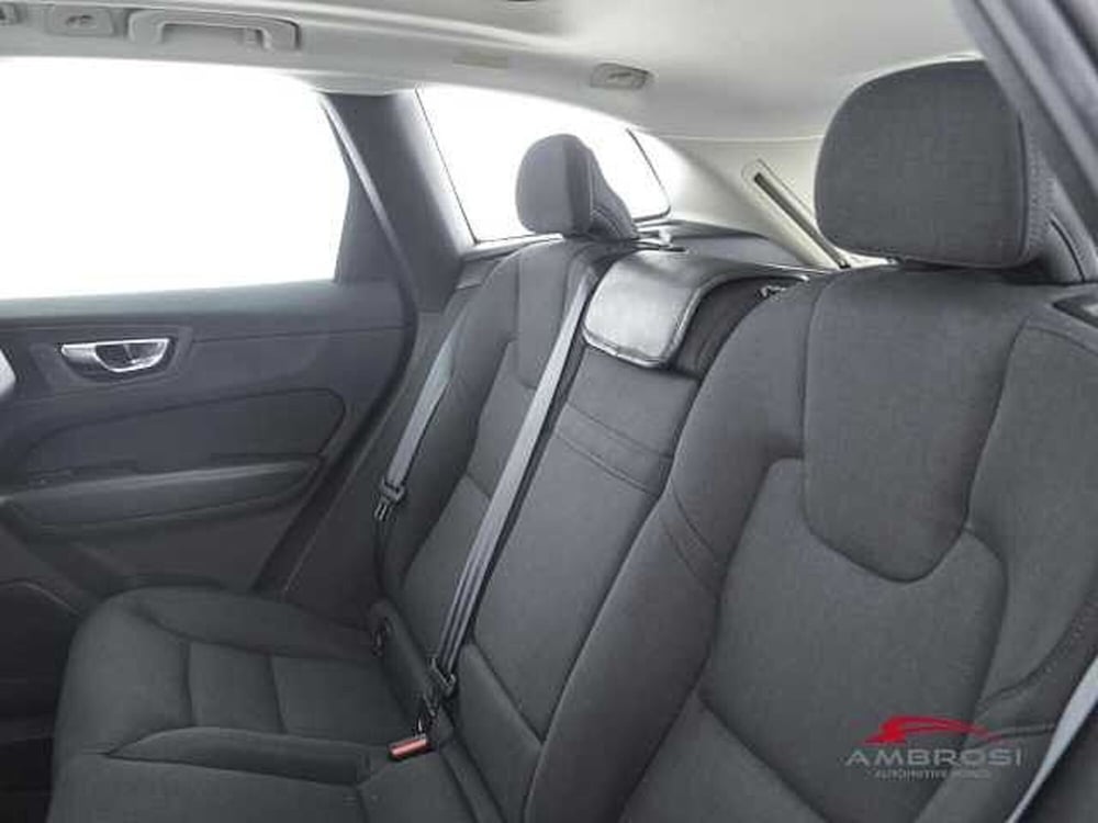 Volvo XC60 usata a Viterbo (10)