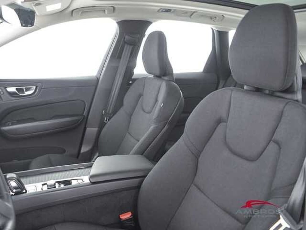 Volvo XC60 usata a Viterbo (9)
