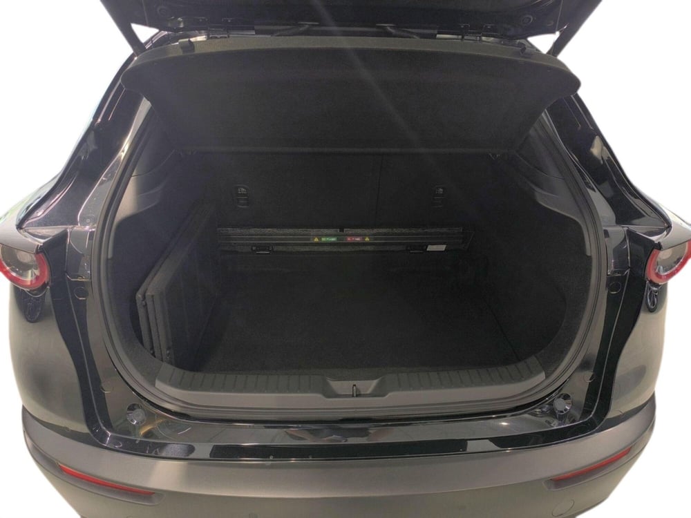 Mazda CX-30 nuova a Udine (13)
