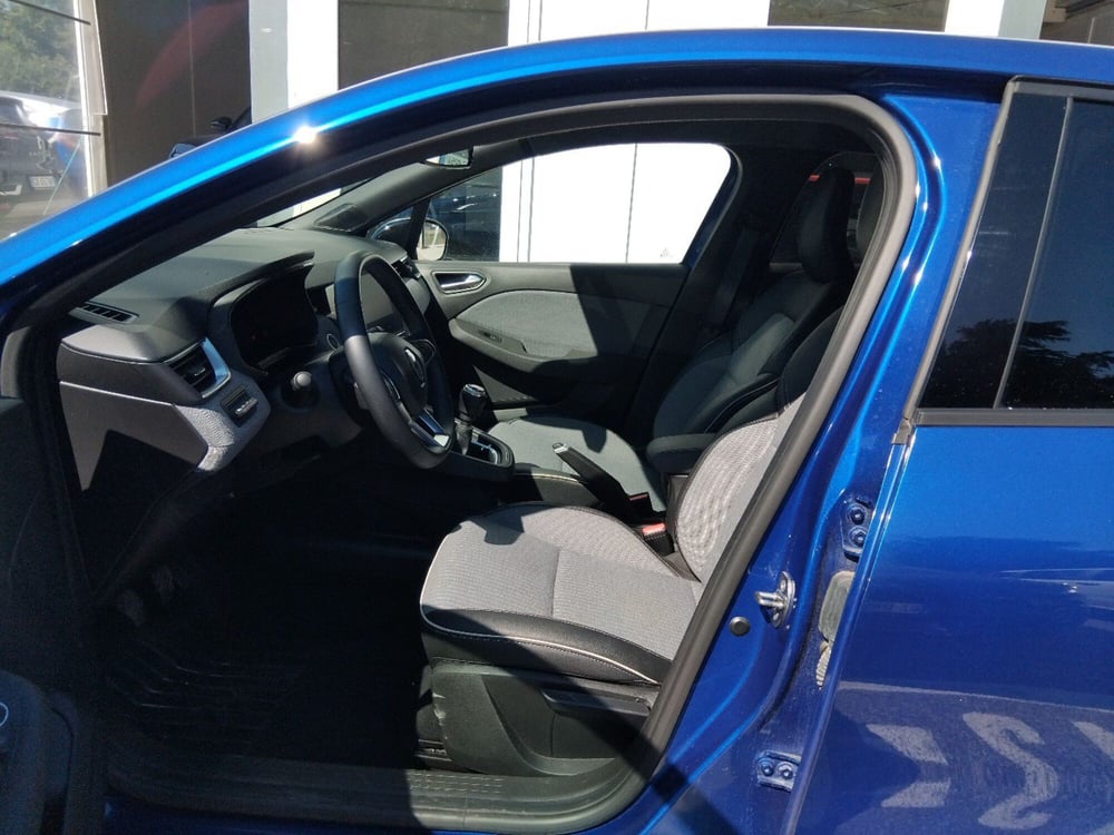 Renault Clio usata a Latina (12)