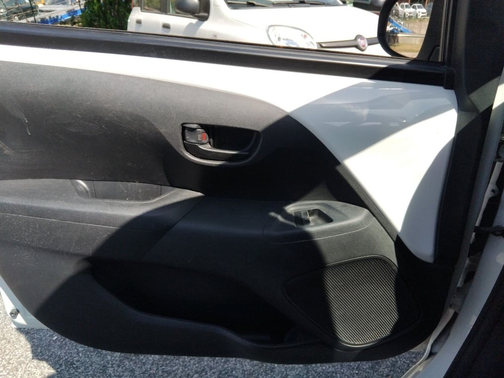 Toyota Aygo usata a Latina (20)