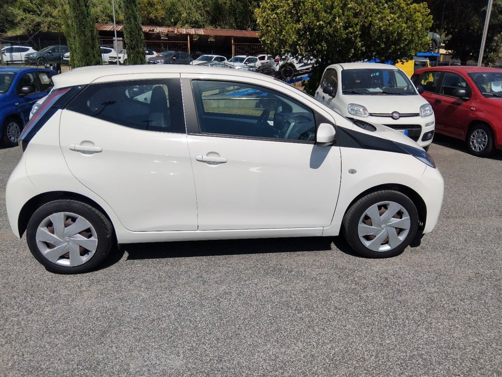 Toyota Aygo usata a Latina (6)