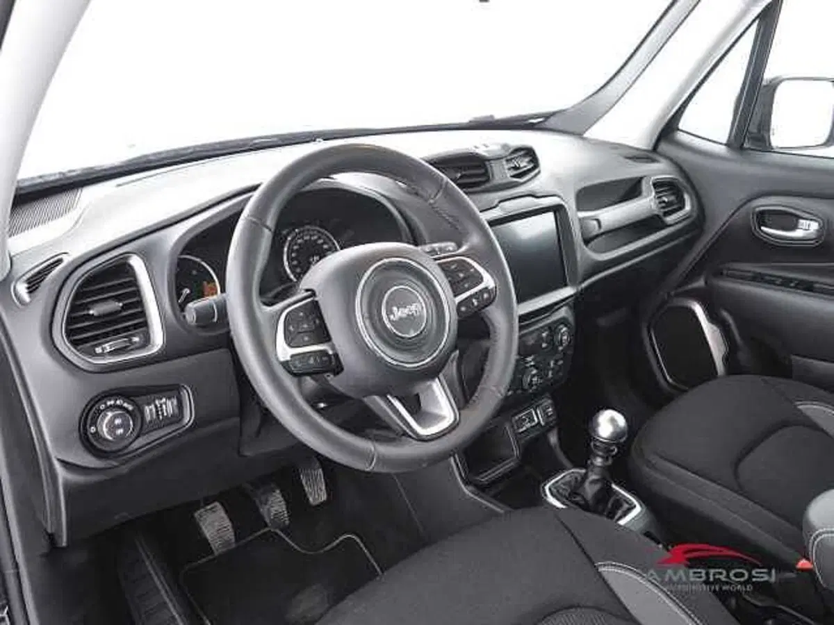 Jeep Renegade usata a Viterbo (8)