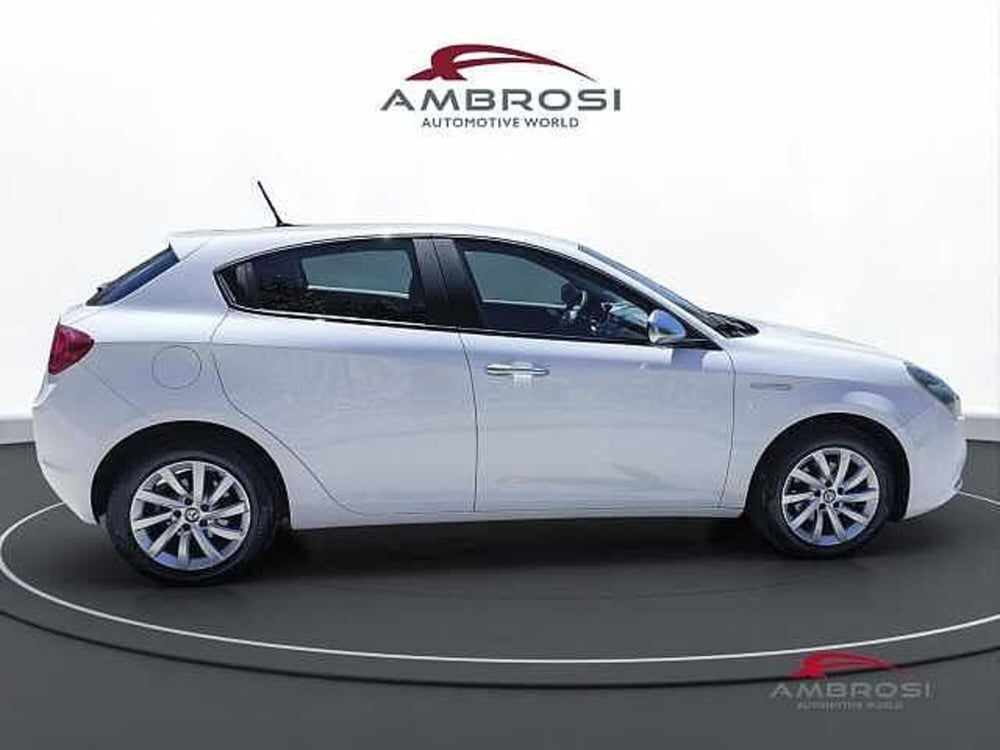 Alfa Romeo Giulietta usata a Viterbo (5)