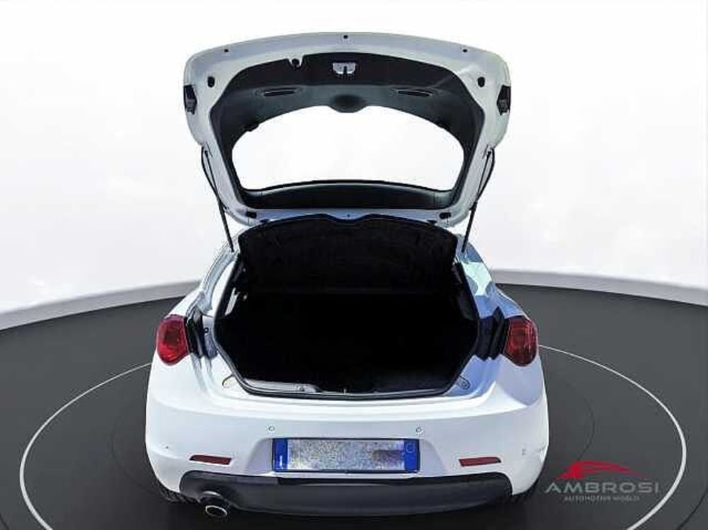 Alfa Romeo Giulietta usata a Viterbo (9)