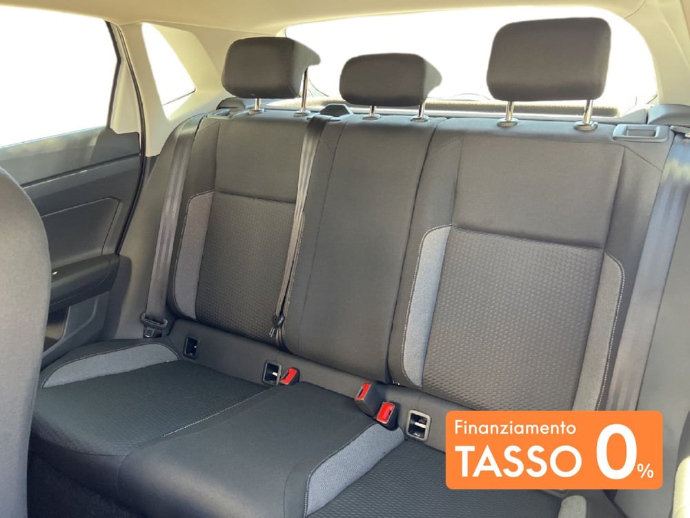 Volkswagen Polo nuova a Siena (12)