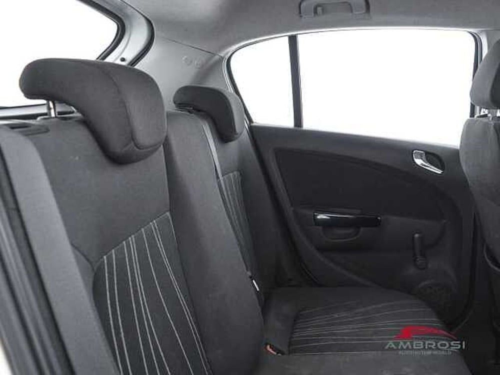 Opel Corsa usata a Viterbo (11)