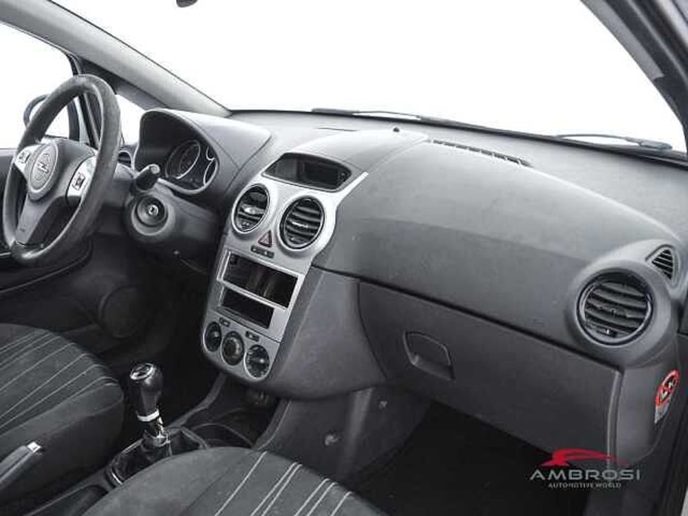 Opel Corsa usata a Viterbo (12)