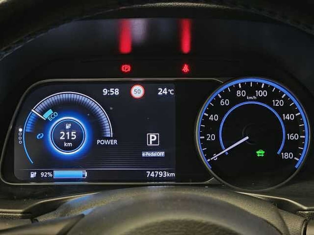 Nissan Leaf usata a Caserta (11)