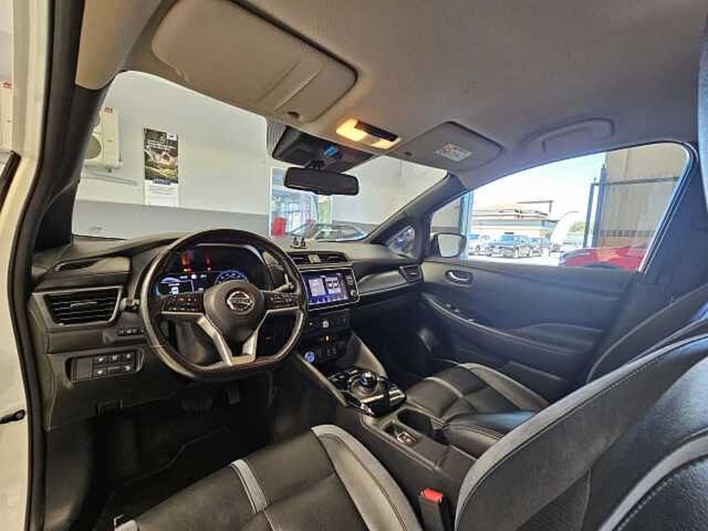 Nissan Leaf usata a Caserta (12)